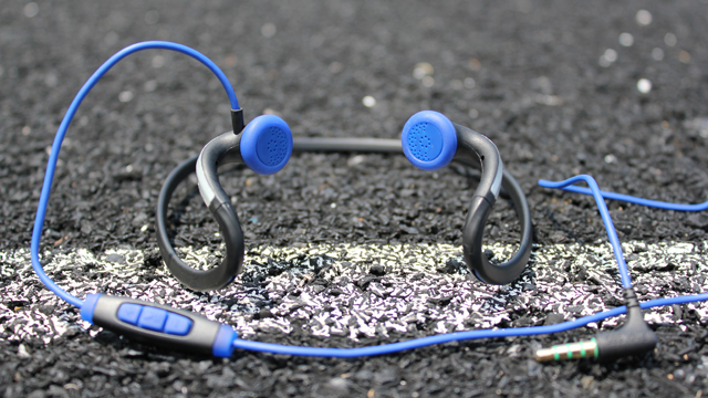 neckband-workout-headphones-640x360